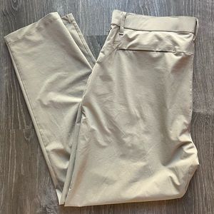 Men’s straight legged pant